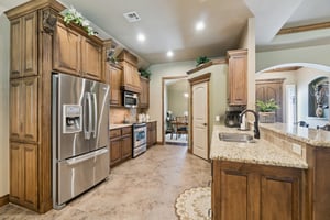 917 NW 194th Terrace_016.jpg