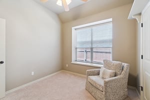 917 NW 194th Terrace_040.jpg