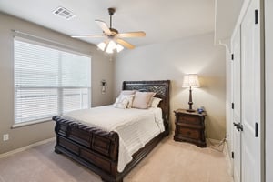 917 NW 194th Terrace_043.jpg
