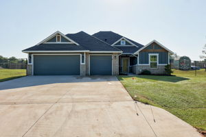  Photo 0