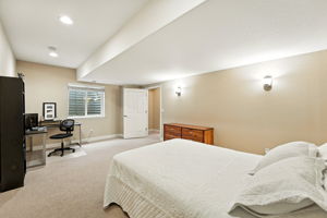  Photo 49
