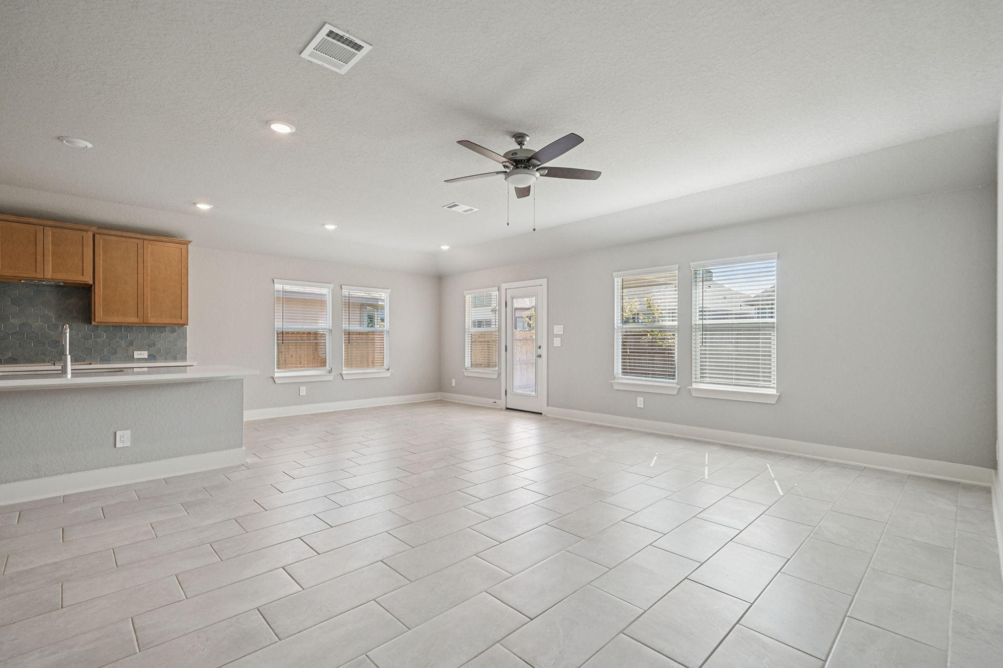 San Antonio - Estancia Ranch - 815 Shatterhand Blvd Timberwood Park TX 78260 - 007