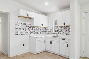 Ferndell Rd-S1506-009.jpg