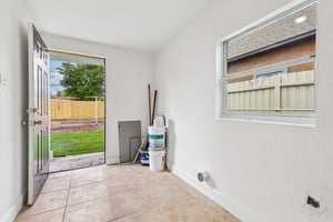 Ferndell Rd-S1506-012.jpg