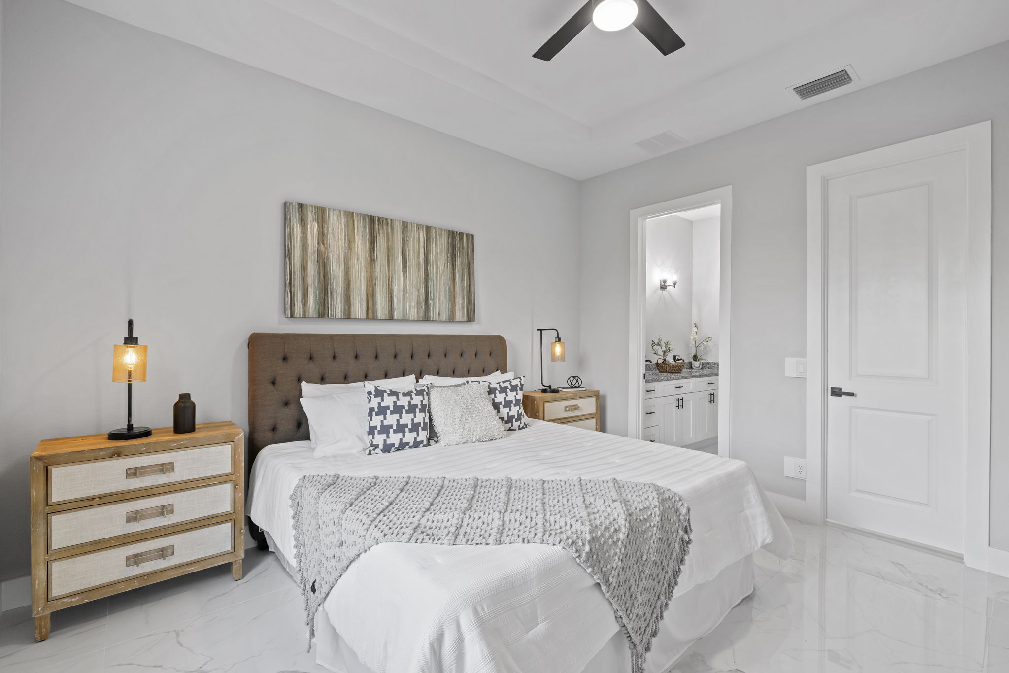 Master Bedroom - Large walk in closet - actual furniture