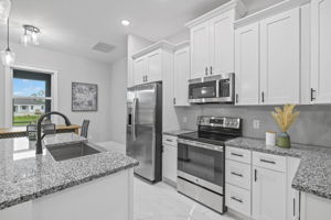 Kitchen - Stainless steel appliance package