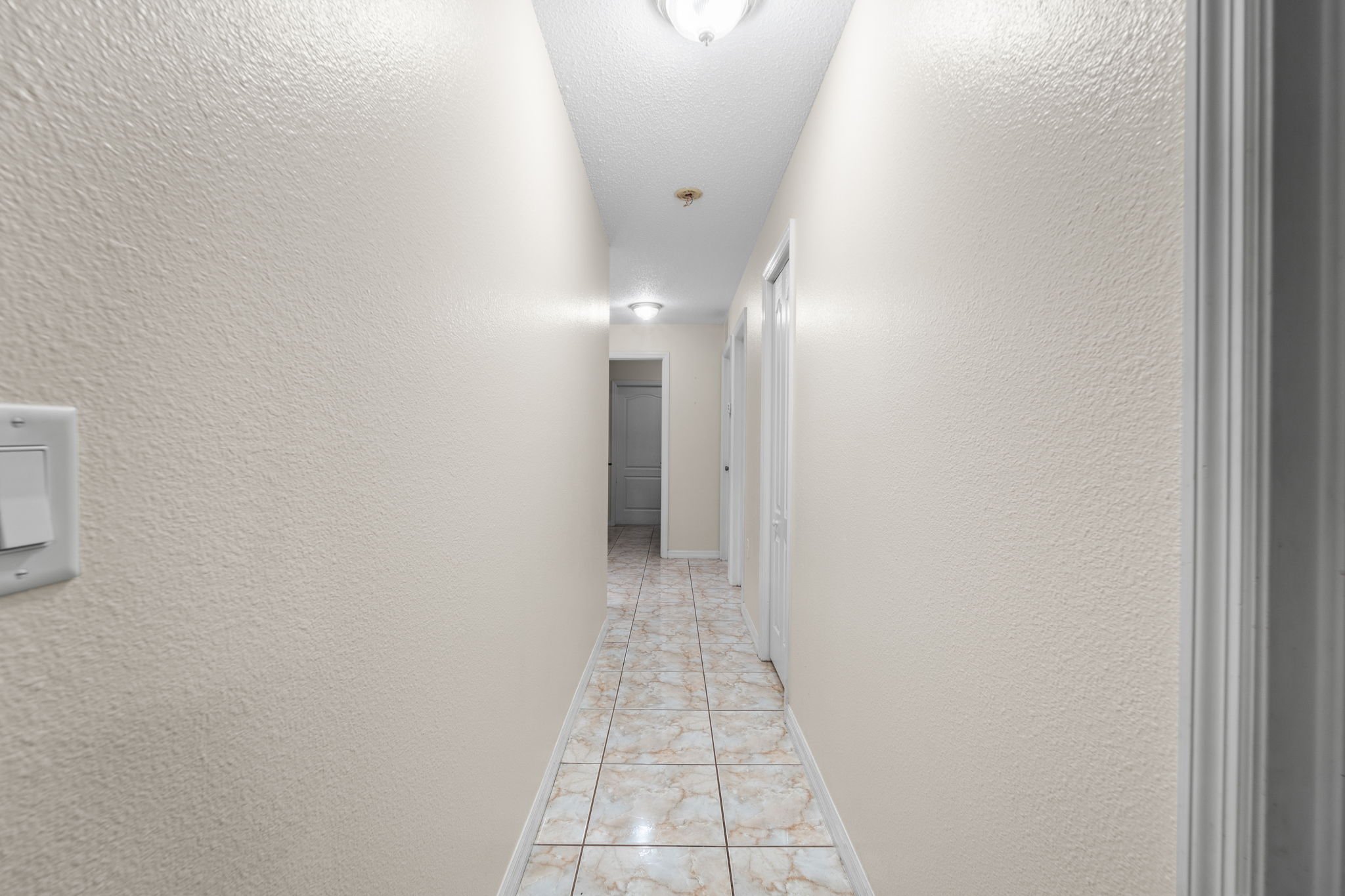 HALL 9180 Gillmar St 063