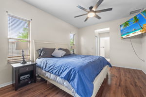 BED1 9180 Gillmar St 003