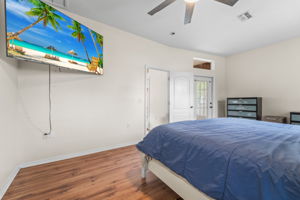 BED1 9180 Gillmar St 012