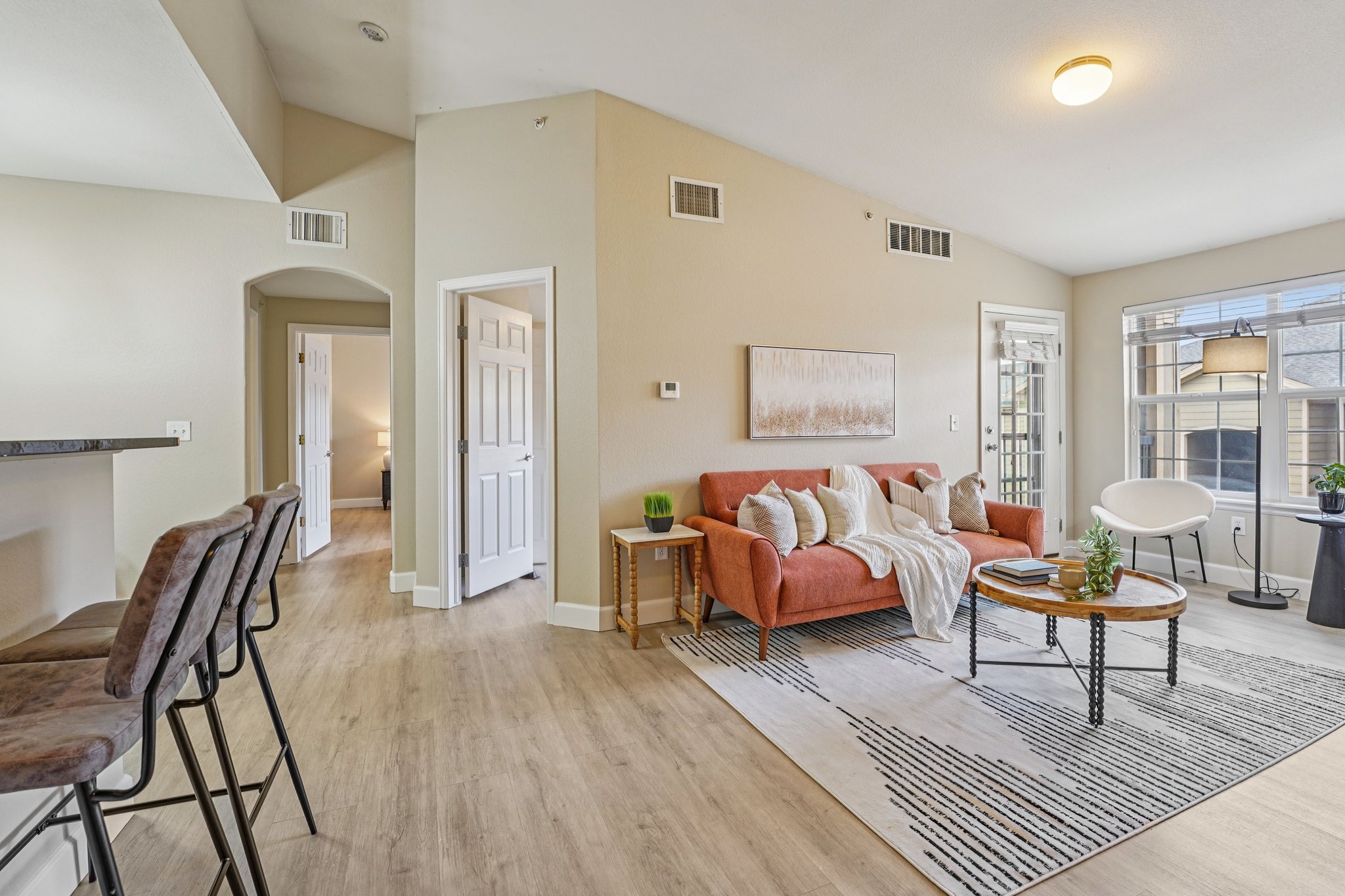 Rolling Way 306-S0804-003.jpg