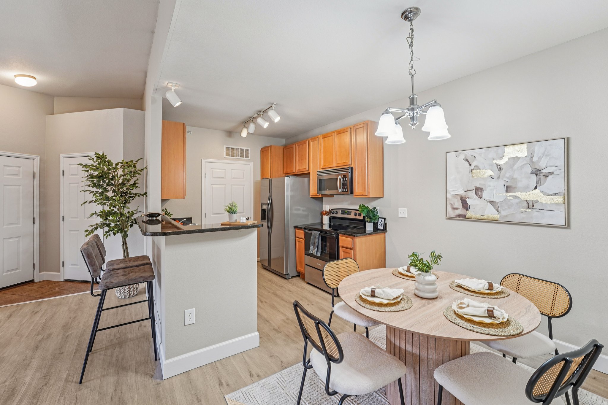 Rolling Way 306-S0804-011.jpg