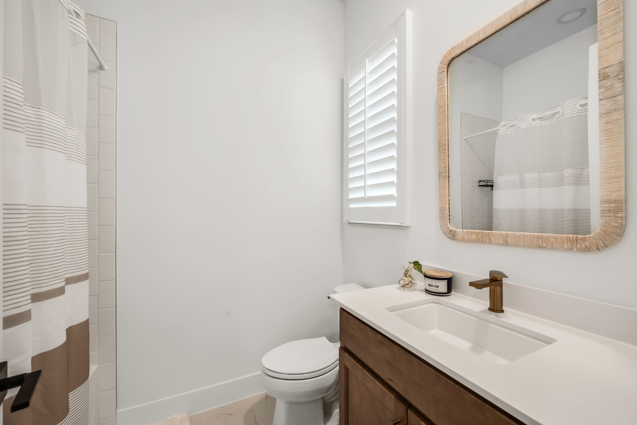Guest Bath 2