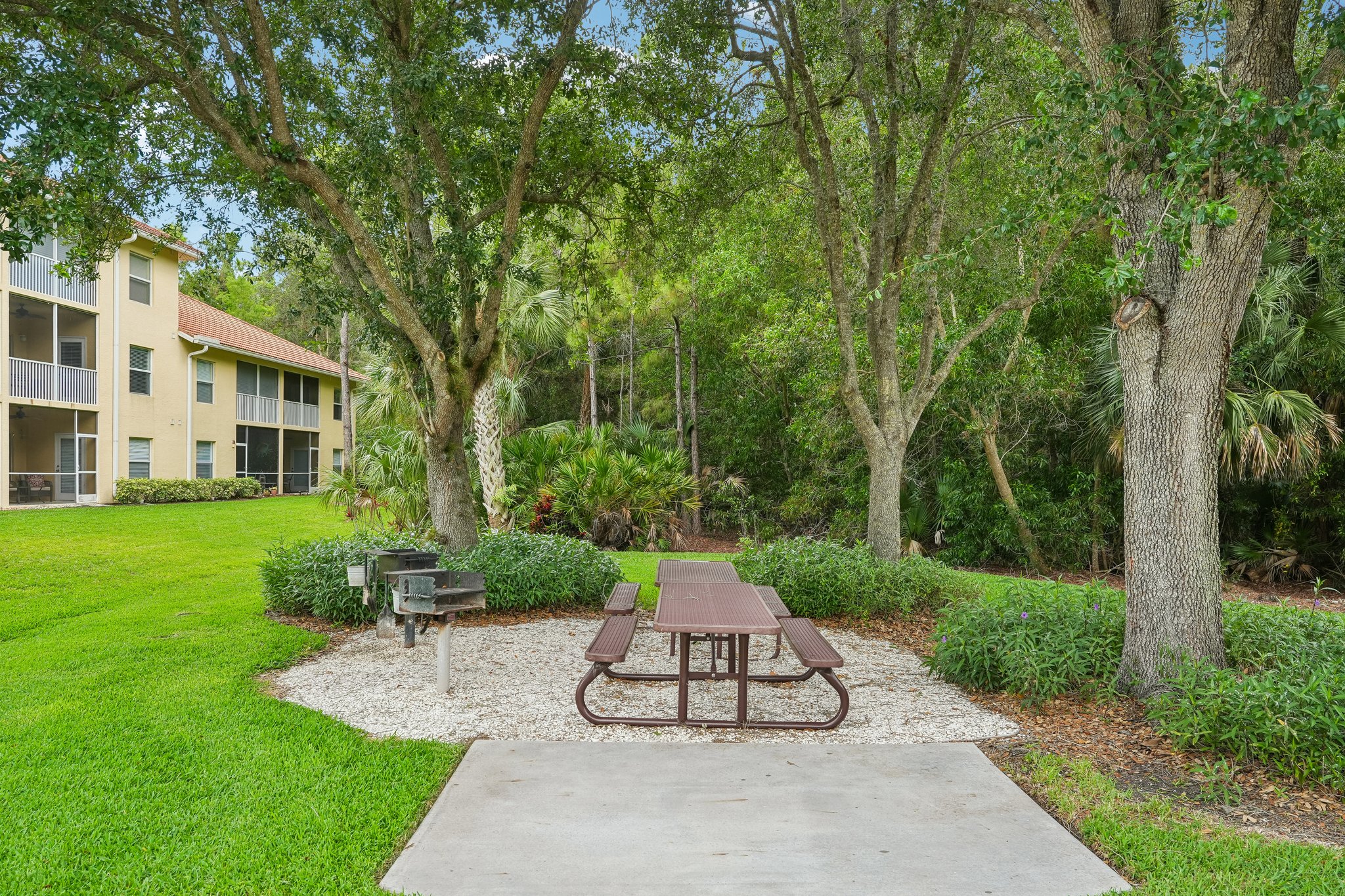 Celeste Dr 103-2105-912.jpg
