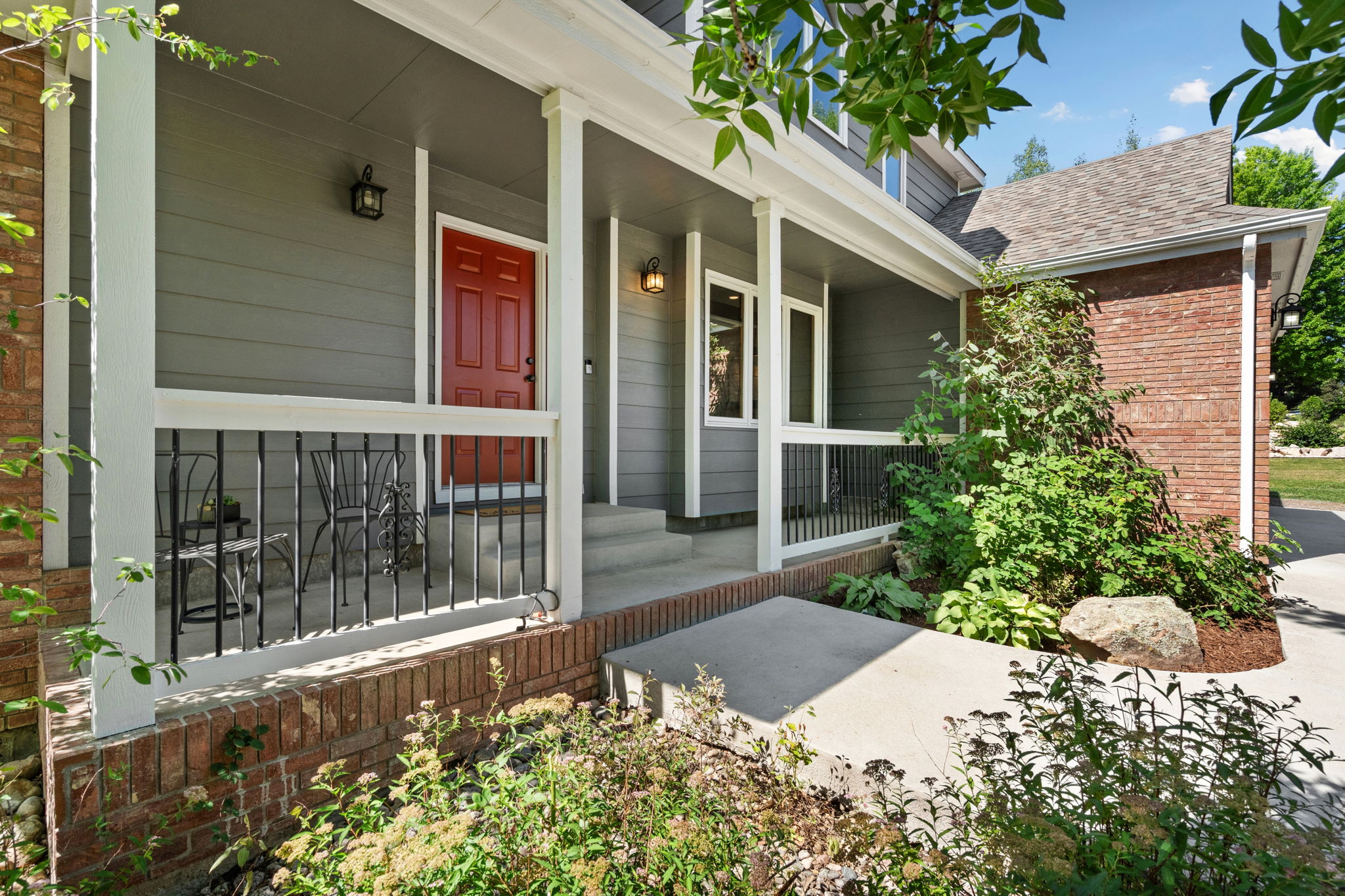 Welcome home to 919 Battsford Circle