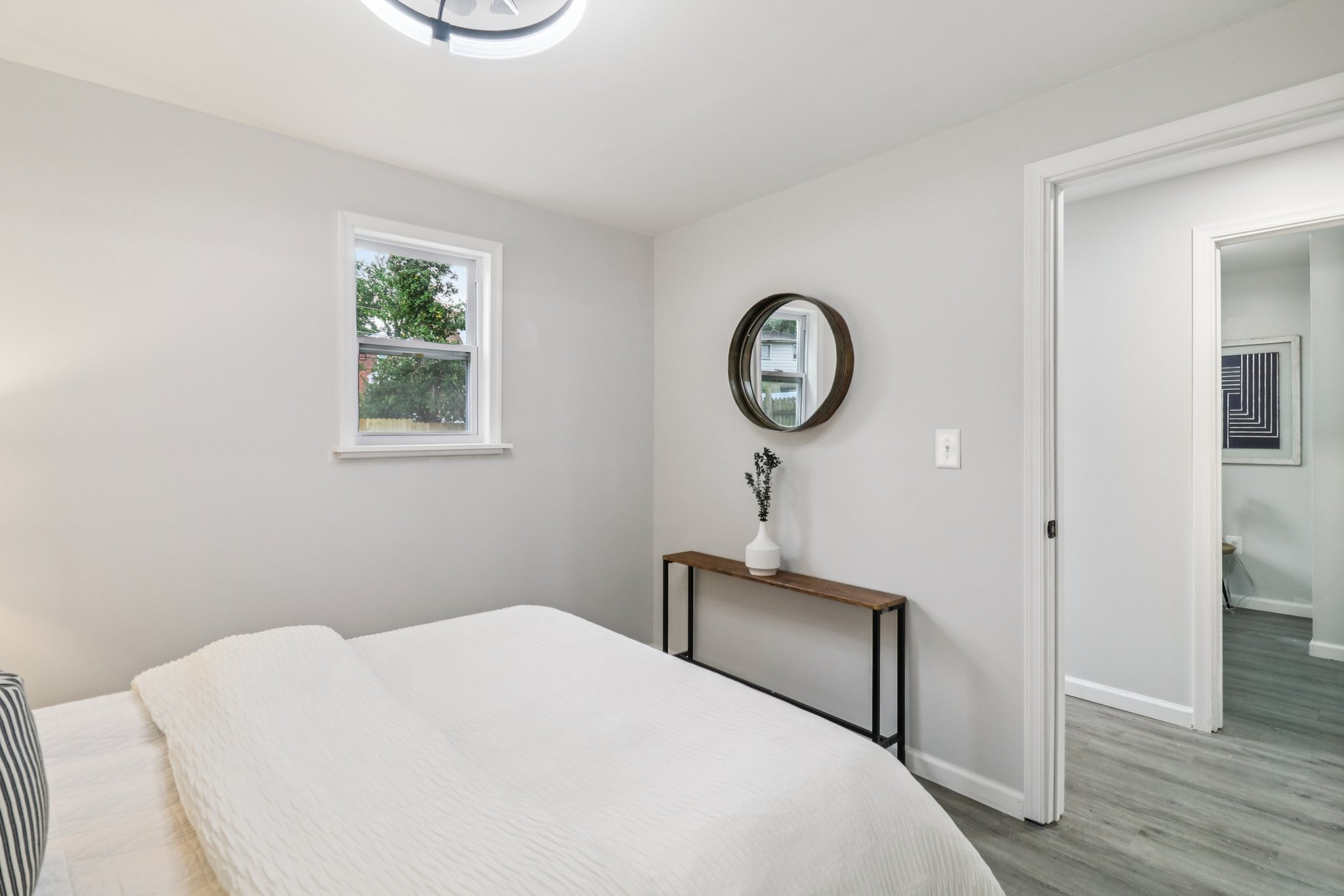 Mentor Ave-1806-045.jpg