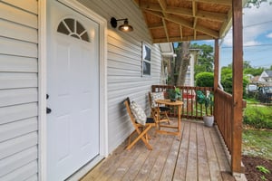 Mentor Ave-1806-012.jpg
