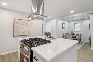 Mentor Ave-1806-025.jpg