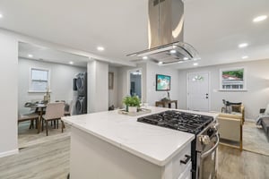 Mentor Ave-1806-026.jpg