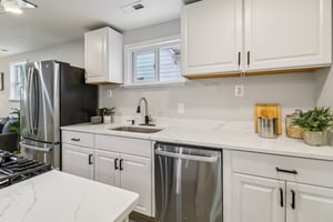 Mentor Ave-1806-027.jpg