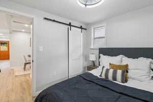 Mentor Ave-1806-032.jpg