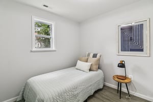 Mentor Ave-1806-036.jpg