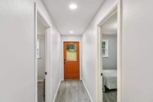 Mentor Ave-1806-039.jpg