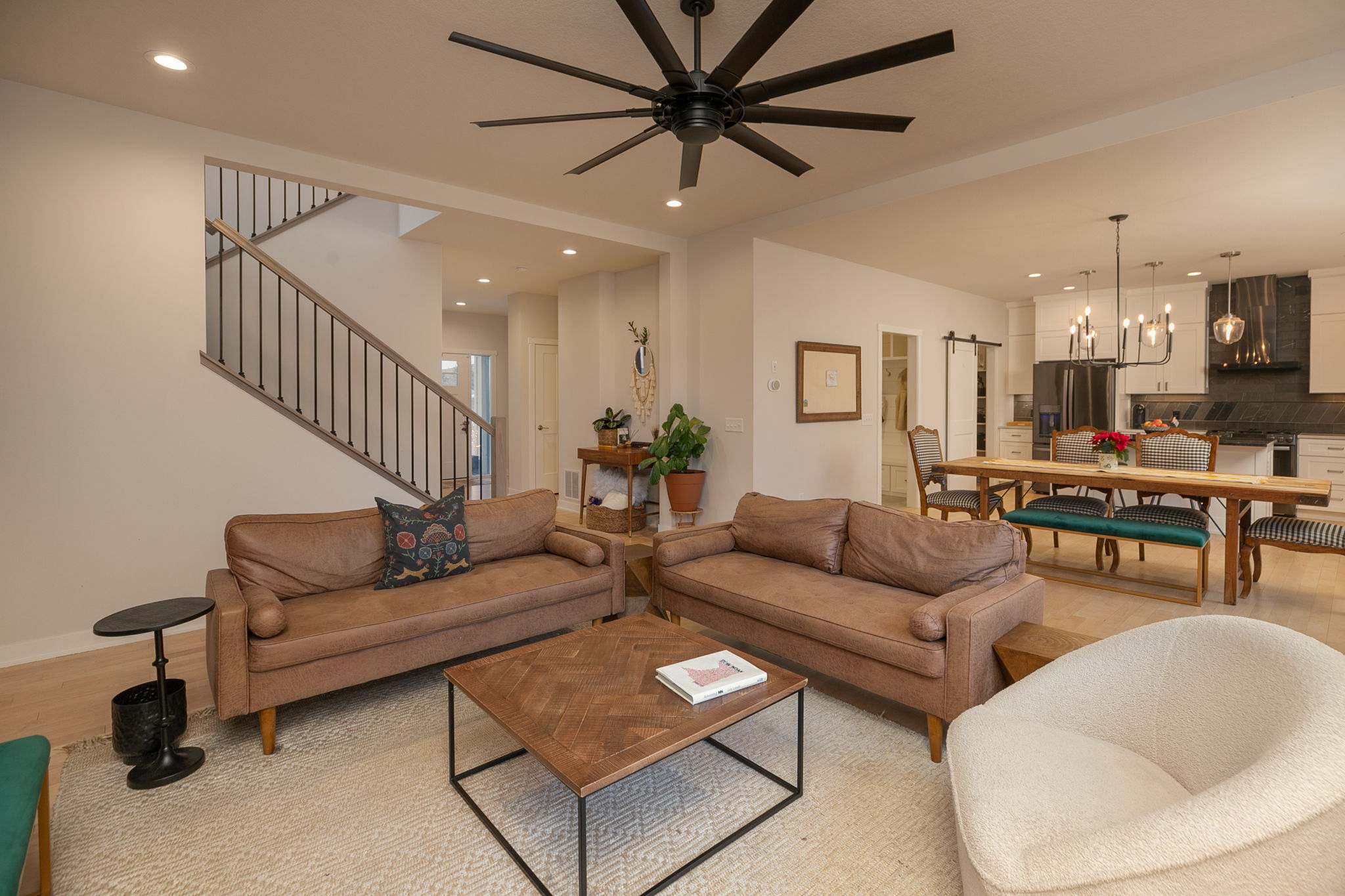 10-Living Room