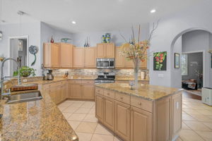 919 Tranquility Cir-27