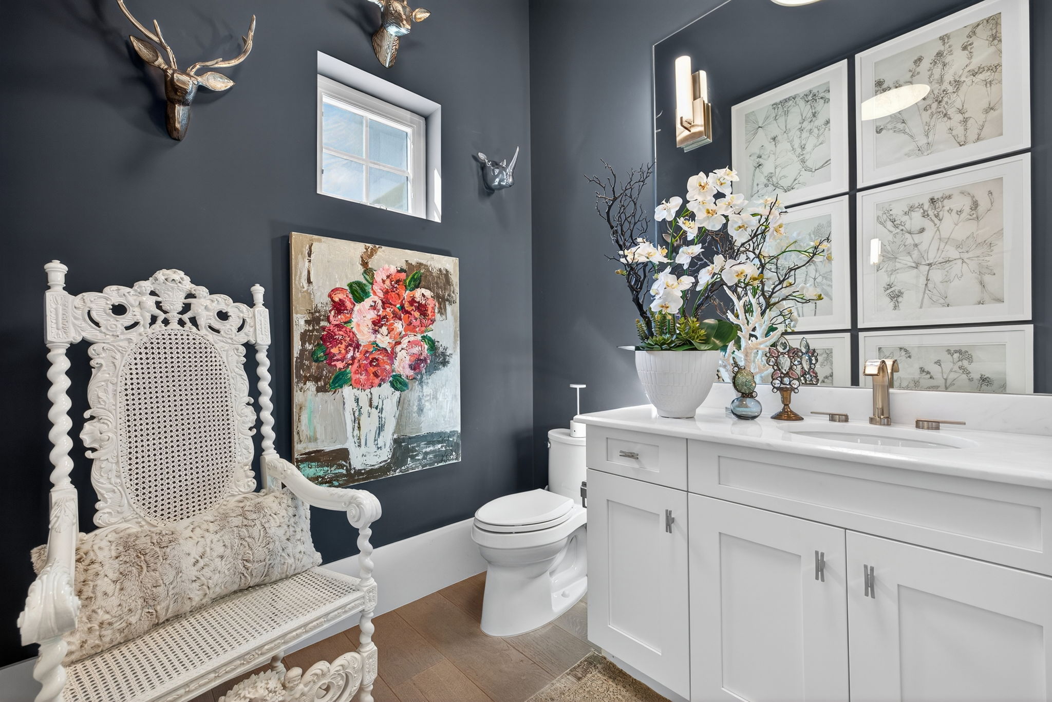 POWDER ROOM