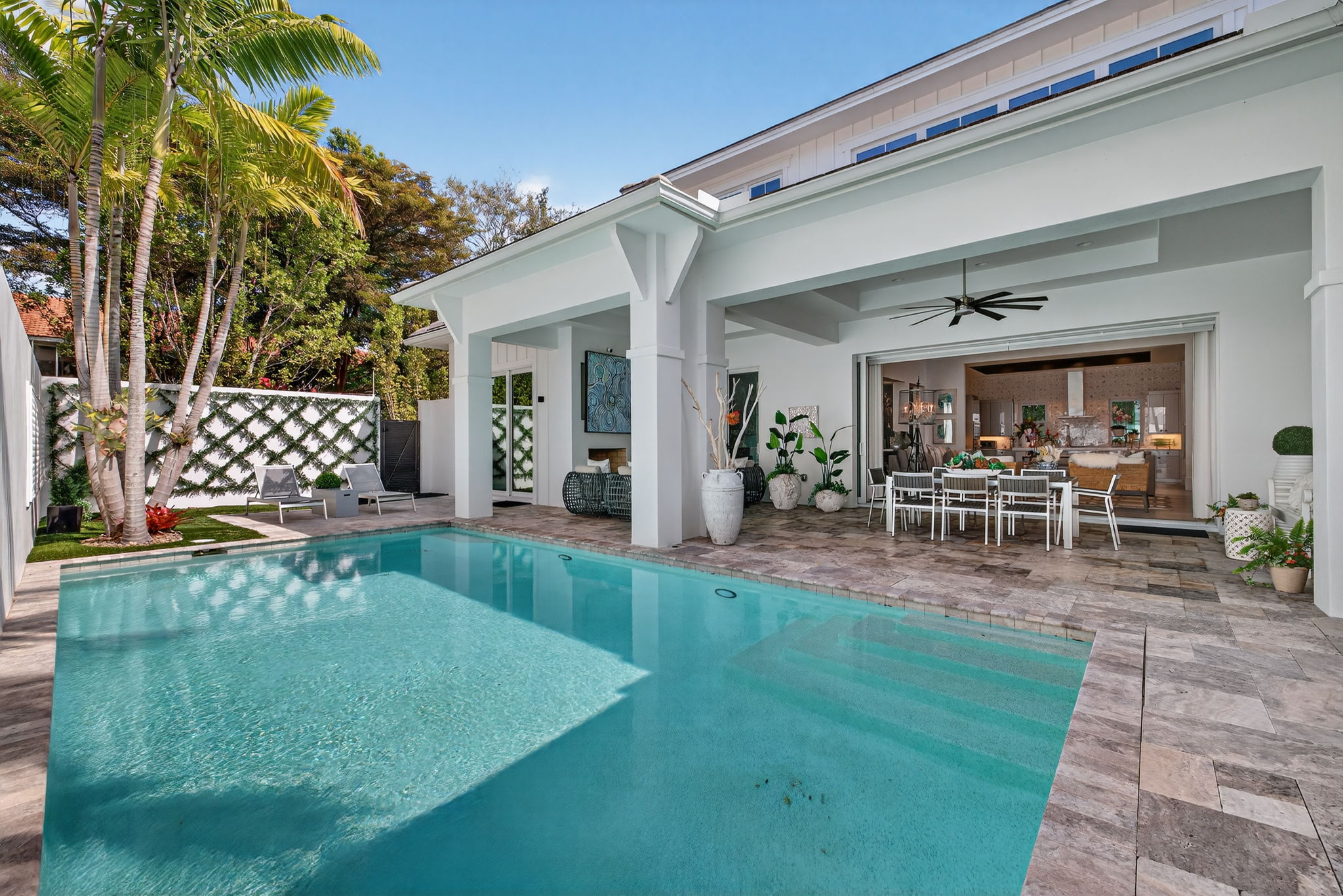 POOL & PATIO DINING  2