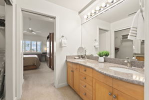  Photo 56