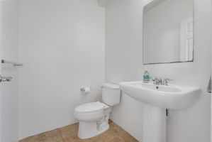  Photo 38