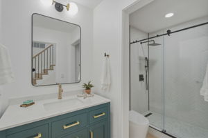  Photo 23