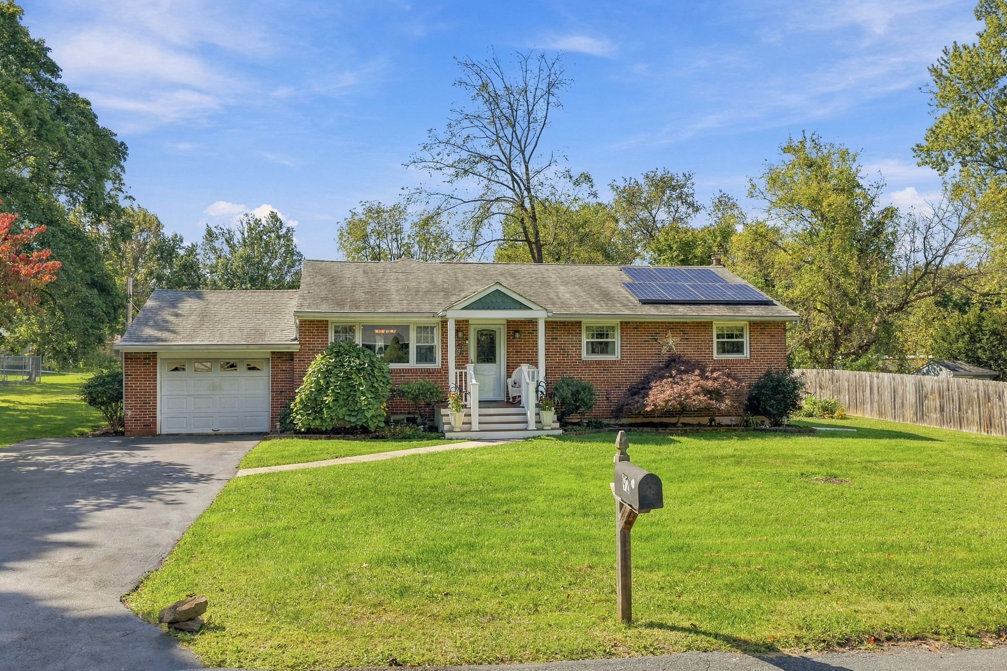92 Evergreen Dr, New Britain, PA 18901, USA Photo 5