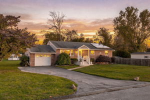 92 Evergreen Dr, New Britain, PA 18901, USA Photo 2