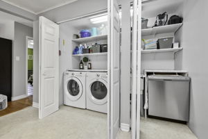  Photo 37