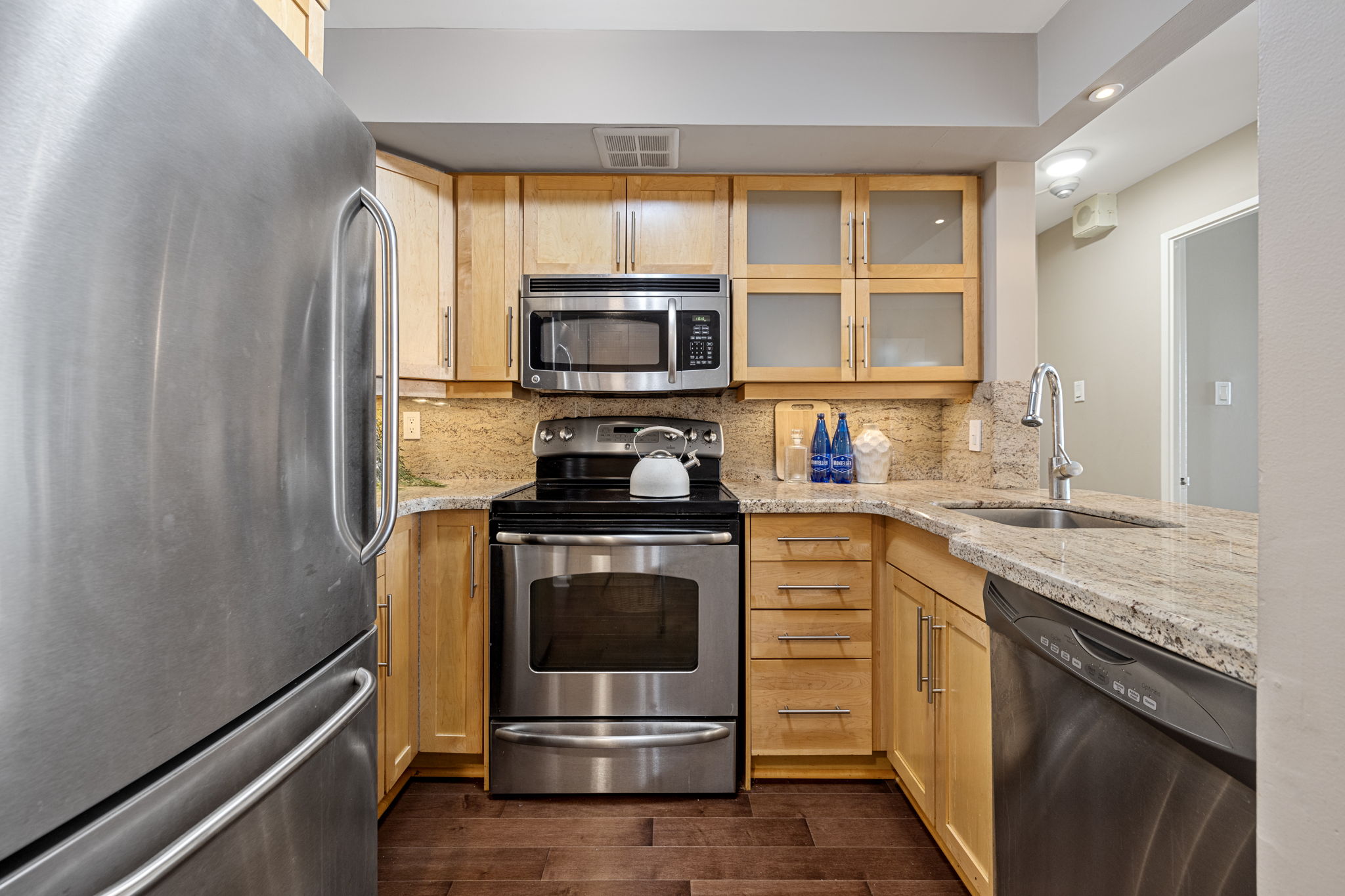 Toronto property showcase — delivered property photograph 10