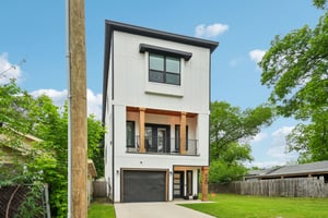 Muncie Ave-S0105-003.jpg