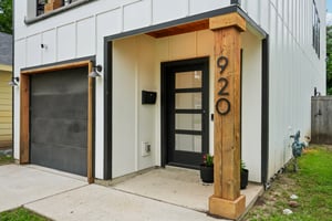 Muncie Ave-S0105-004.jpg
