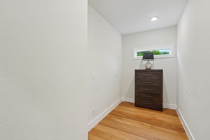 Muncie Ave-S0105-024.jpg