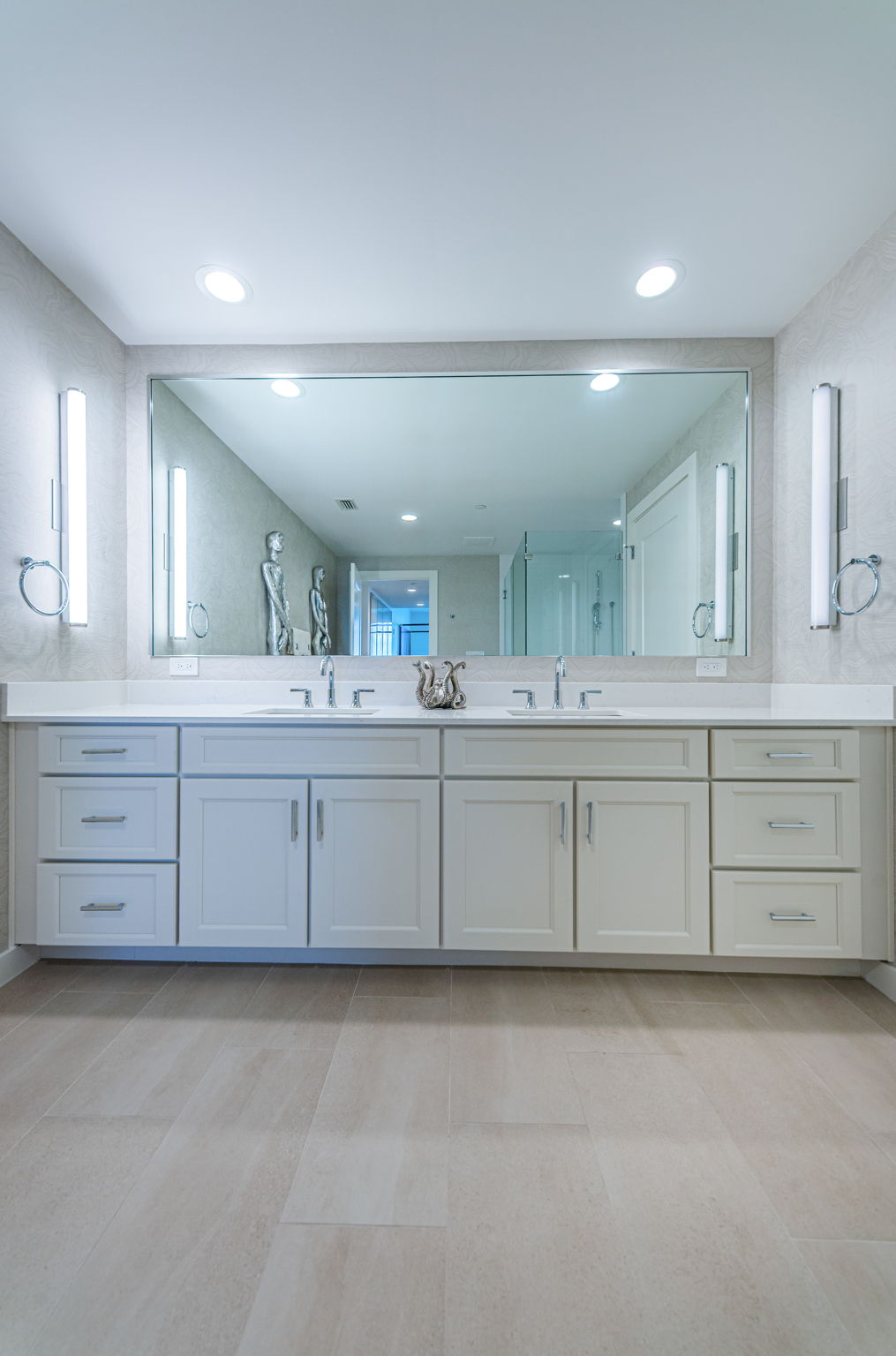 Master Bathroom1b