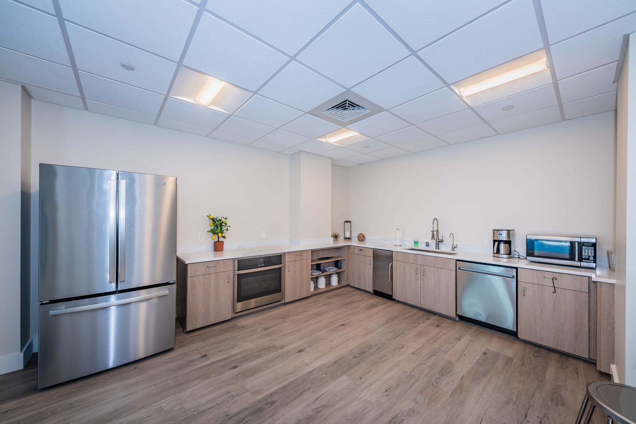 26-Clubhouse Kitchen 2