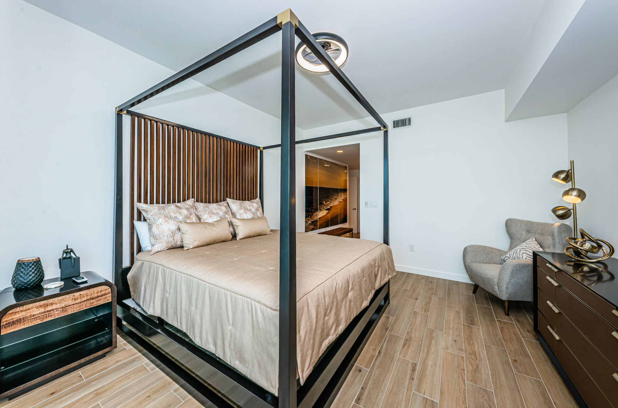 Master Bedroom1d