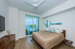 Guest Bedroom2b