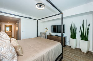 Master Bedroom1c