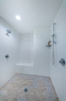 Master Bathroom1d