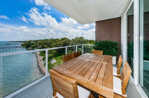 Living Room Balcony2
