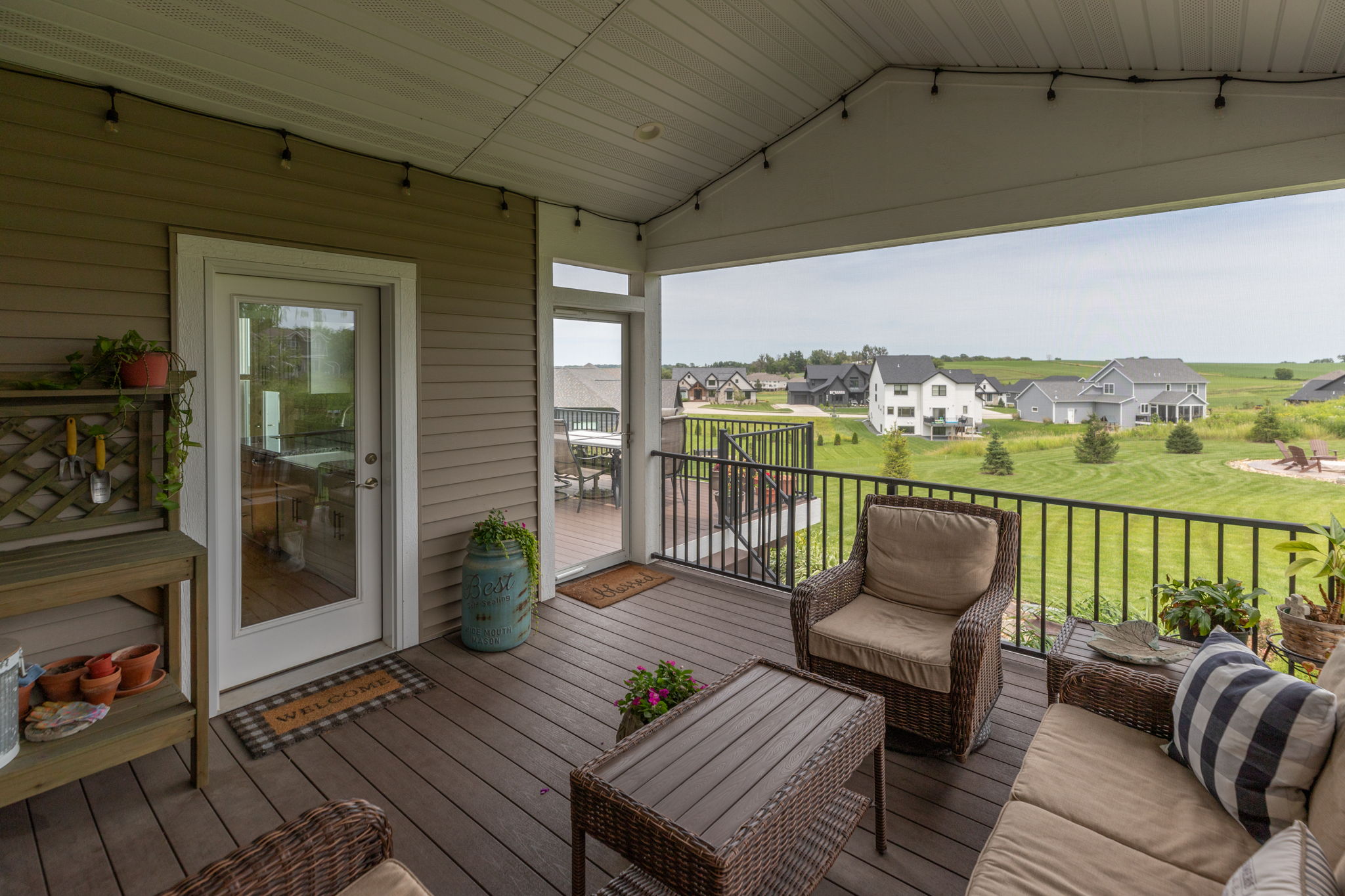 51-Screened Porch