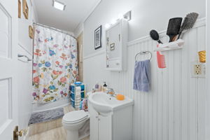  Photo 32