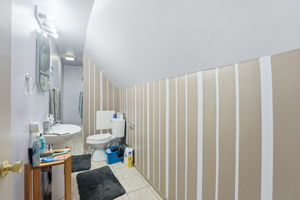  Photo 38